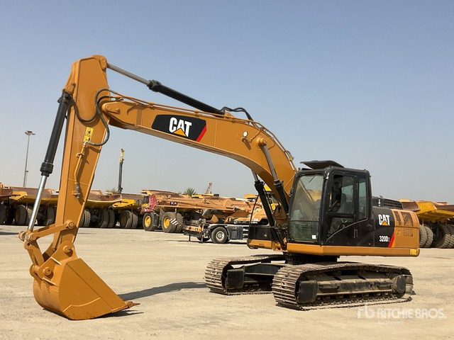 2017 Cat 320D2 - Crawler excavator: picture 2 2017 Cat 320D2 - Crawler excavator: picture 2