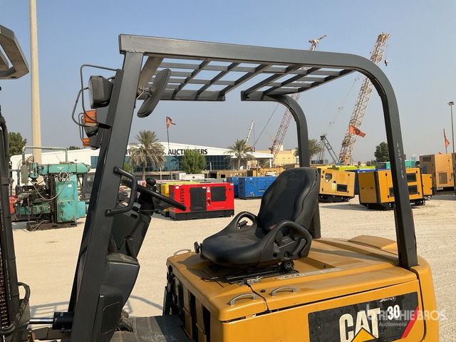 2017 Cat EP30CA1 3 ton Electric Forklift - Electric forklift: picture 5 2017 Cat EP30CA1 3 ton Electric Forklift - Electric forklift: picture 5