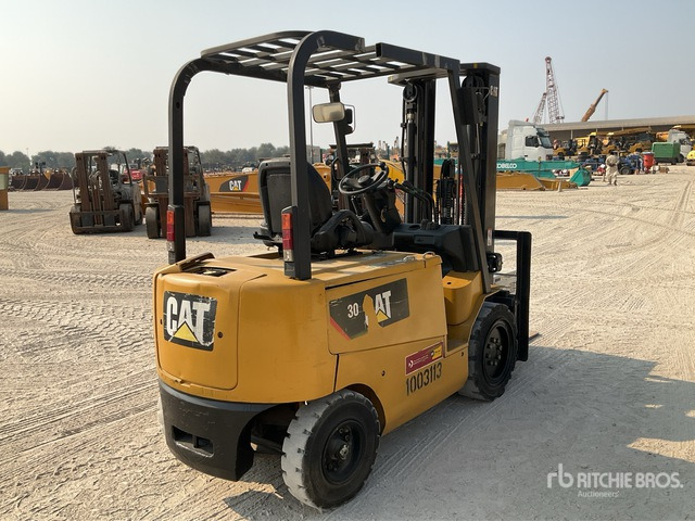 2019 Cat EP30CA1 3 ton Electric Forklift - Electric forklift: picture 3 2019 Cat EP30CA1 3 ton Electric Forklift - Electric forklift: picture 3