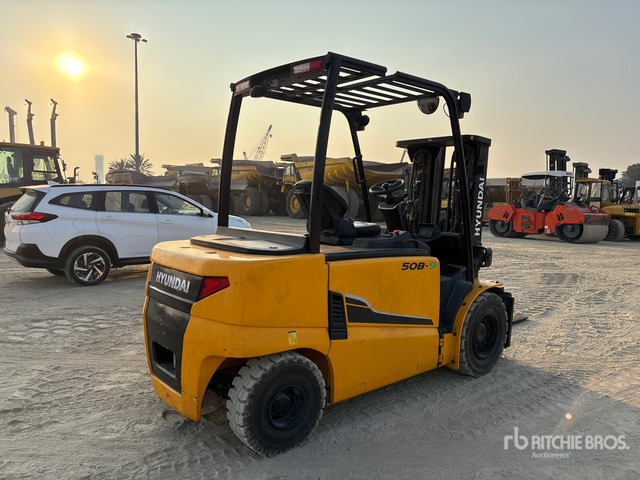 2019 Hyundai 50B-9 5 ton Electric Forklift - Electric forklift: picture 3 2019 Hyundai 50B-9 5 ton Electric Forklift - Electric forklift: picture 3