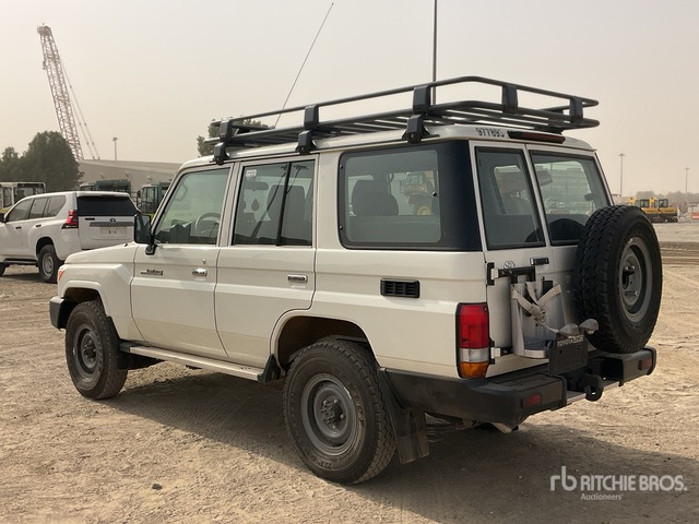 2023 Toyota Land Cruiser 76L 4x4 SUV - SUV: picture 3 2023 Toyota Land Cruiser 76L 4x4 SUV - SUV: picture 3