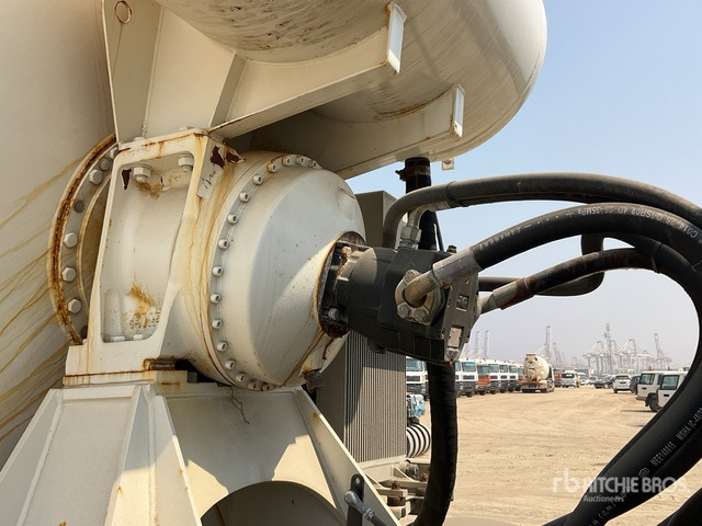 2024 XCMG NXG5310GJBN5C 8x4 Twin-Steer Mixer Truck - Concrete mixer truck: picture 5 2024 XCMG NXG5310GJBN5C 8x4 Twin-Steer Mixer Truck - Concrete mixer truck: picture 5