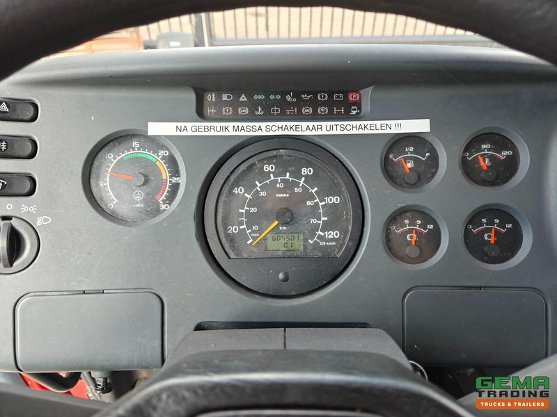 Fire truck DAF AE 55 CE 55/230 TI 4x2 Euro3 - 6CIL - Godiva TS08 LD3.250 HD240 T1.500Liters - 9 Persoons: picture 17 Fire truck DAF AE 55 CE 55/230 TI 4x2 Euro3 - 6CIL - Godiva TS08 LD3.250 HD240 T1.500Liters - 9 Persoons: picture 17