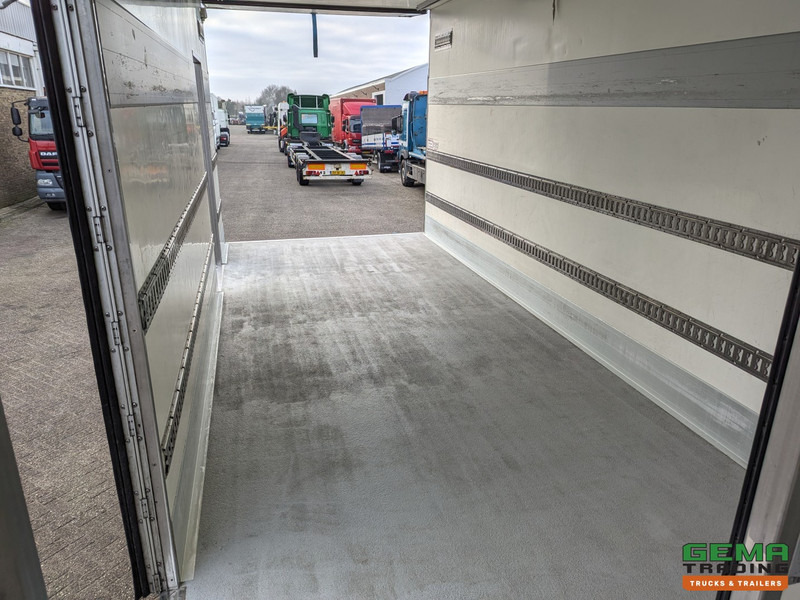 Refrigerator truck DAF CF 250 FA 4x2 DayCab Euro6 - Koel-VriesBak 7.5m + Carrier Supra 850MT + Laadklep 2000kg - 05/2025APK: picture 11