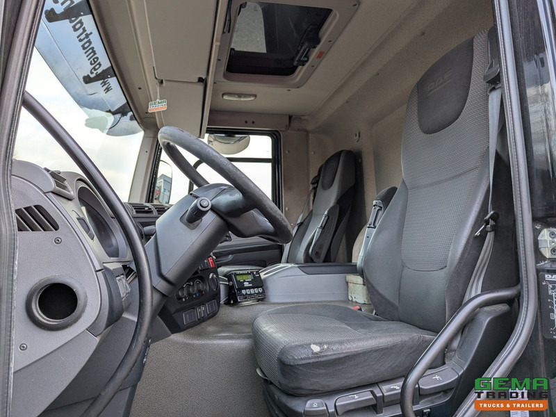 Interior photo 1: Refrigerator truck DAF CF 250 FA 4x2 DayCab Euro6 - Koel-VriesBak 7.5m + Carrier Supra 850MT + Laadklep 2000kg - 05/2025APK