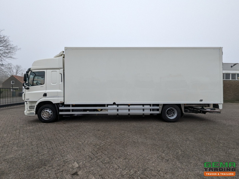 Box truck DAF CF 370 FA 4x2 Spacecab Euro6 - GeslotenBak 8.2M + Laadklep 2000kg - HardHouten vloer - 10/2025APK: picture 17
