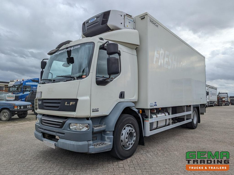 DAF FA LF55.300 4x2 Sleepcab 18T Euro5 Koel-VriesBak 6.45m + Carrier Supra 750 - Laadklep 1500KG (V781) - Isothermal truck: picture 1 DAF FA LF55.300 4x2 Sleepcab 18T Euro5 Koel-VriesBak 6.45m + Carrier Supra 750 - Laadklep 1500KG (V781) - Isothermal truck: picture 1