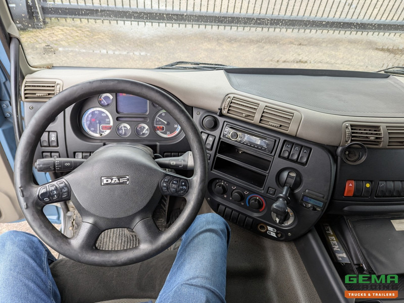 Interior photo 3: Dropside/ Flatbed truck DAF FAN CF85.460 6x2/4 SpaceCab Euro5 - Open Laadbak 6.9M - Lift/Stuur-As - Rockinger