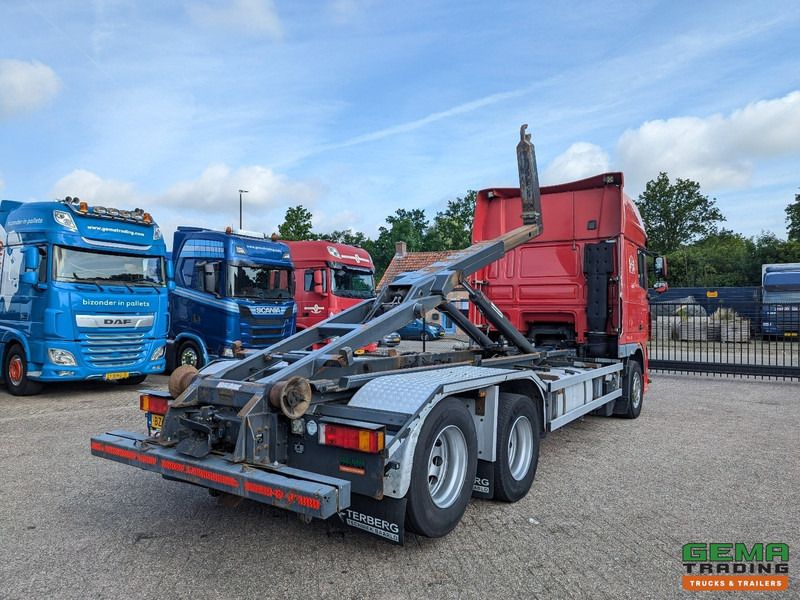 DAF FAS XF105.460 6x2 SuperSpaceCab Euro5 - VDL Haakarm Systeem 20T - Dubbele Vangmuil - LiftAs - 11/2025 APK - Hook lift truck: picture 2 DAF FAS XF105.460 6x2 SuperSpaceCab Euro5 - VDL Haakarm Systeem 20T - Dubbele Vangmuil - LiftAs - 11/2025 APK - Hook lift truck: picture 2