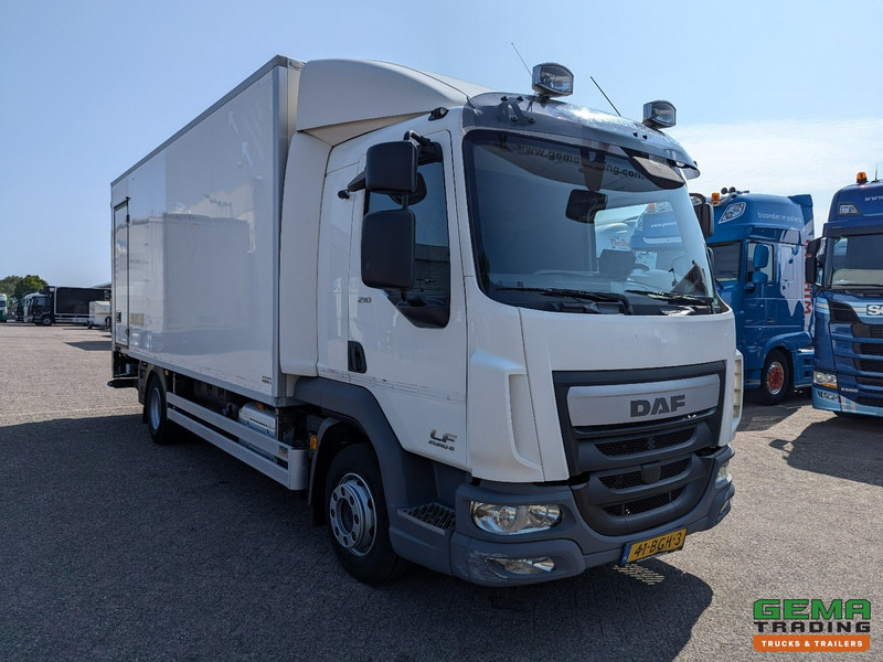 DAF LF 210 FA 4x2 Slaapcab Euro6 - Koelbak 5.5M + Konvekta/Solar-Koeler + Laadklep 1500KG - Zijdeur - 08/2025 APK on lease DAF LF 210 FA 4x2 Slaapcab Euro6 - Koelbak 5.5M + Konvekta/Solar-Koeler + Laadklep 1500KG - Zijdeur - 08/2025 APK: picture 7
