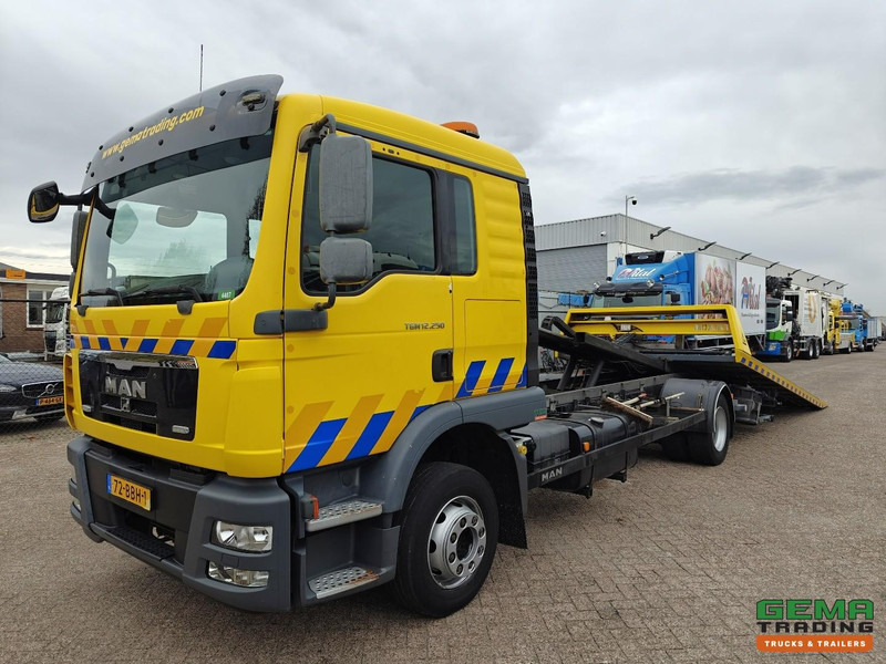 MAN TGM 12.250 4x2 Dagcabine (6 pl) Euro5 - Falkom FAS5000 + FAL2000 + Lier 3600KG - Afstandsbediening - Tow truck: picture 1 MAN TGM 12.250 4x2 Dagcabine (6 pl) Euro5 - Falkom FAS5000 + FAL2000 + Lier 3600KG - Afstandsbediening - Tow truck: picture 1