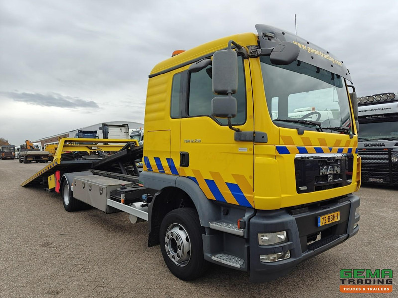 MAN TGM 12.250 4x2 Dagcabine (6 pl) Euro5 - Falkom FAS5000 + FAL2000 + Lier 3600KG - Afstandsbediening - Tow truck: picture 3 MAN TGM 12.250 4x2 Dagcabine (6 pl) Euro5 - Falkom FAS5000 + FAL2000 + Lier 3600KG - Afstandsbediening - Tow truck: picture 3