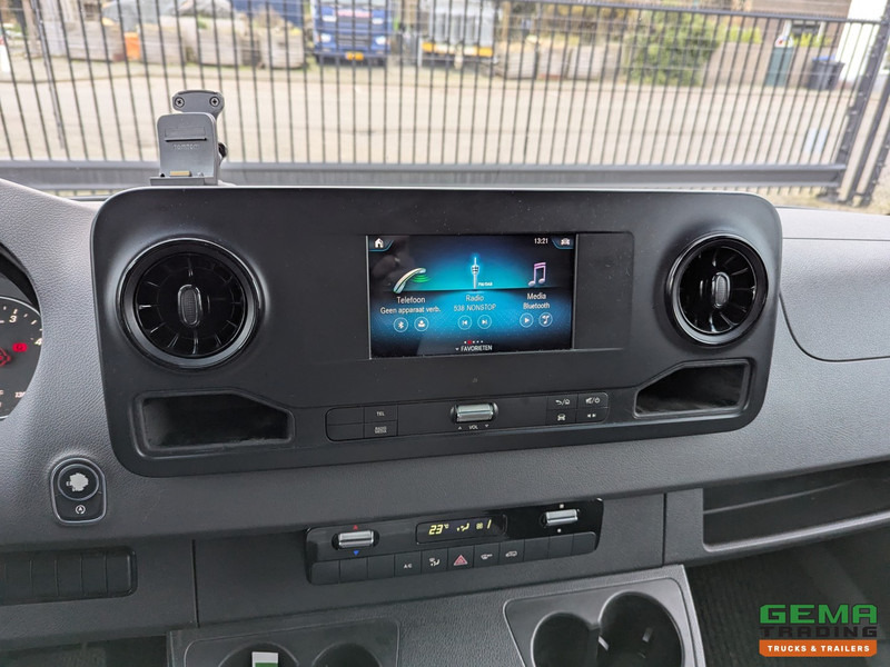 Box van Mercedes-Benz Sprinter  517 CDI 4x2 Euro6D - Gesloten Bak 4.2M + Laadklep 1000KG - Automaat - 10/2025APK: picture 14