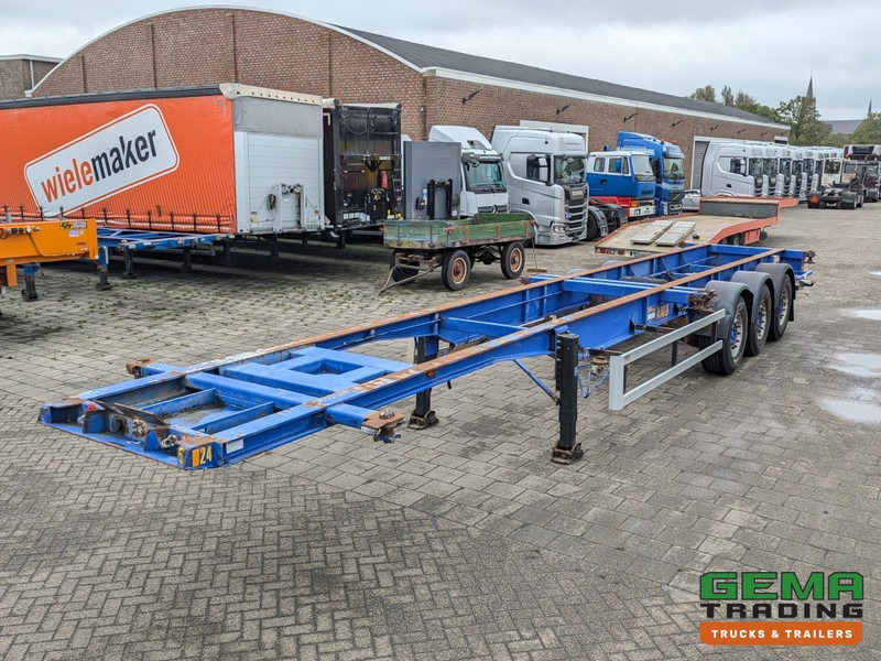 Renders ROC 12.27 CC 3-Assen MB Discbrakes - 4940KG - 2x20FT 1x40FT - FLAT (O2058) - Container transporter/ Swap body semi-trailer: picture 2 Renders ROC 12.27 CC 3-Assen MB Discbrakes - 4940KG - 2x20FT 1x40FT - FLAT (O2058) - Container transporter/ Swap body semi-trailer: picture 2