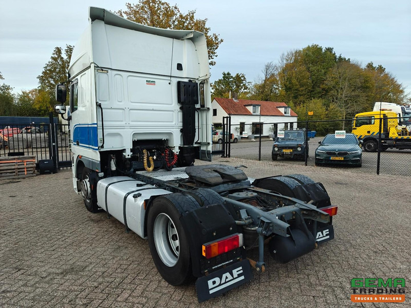 DAF FT XF105.460 4x2 Superspacecab Euro5 - Retarder - Handgeschakeld - Luchtvering - BelgischeRegistratie - Tractor unit: picture 4 DAF FT XF105.460 4x2 Superspacecab Euro5 - Retarder - Handgeschakeld - Luchtvering - BelgischeRegistratie - Tractor unit: picture 4