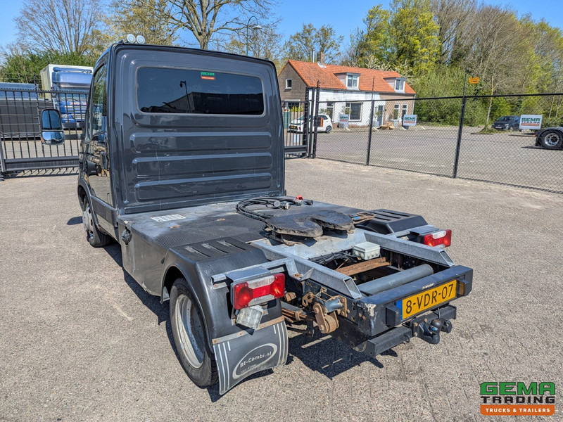 Iveco 35C18/T 4x2 Euro4 - BE-Trekker - 3-Zits - Luchthoorns - NAP - 07/2025APK - Tractor unit: picture 4 Iveco 35C18/T 4x2 Euro4 - BE-Trekker - 3-Zits - Luchthoorns - NAP - 07/2025APK - Tractor unit: picture 4