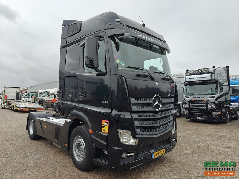 Mercedes-Benz Actros 1942 4x2 Megaspace Euro6 - Dubbele Tanks - SneeuwKettingen - SMARTTacho V2 - 02/2026 APK - Tractor unit: picture 2 Mercedes-Benz Actros 1942 4x2 Megaspace Euro6 - Dubbele Tanks - SneeuwKettingen - SMARTTacho V2 - 02/2026 APK - Tractor unit: picture 2