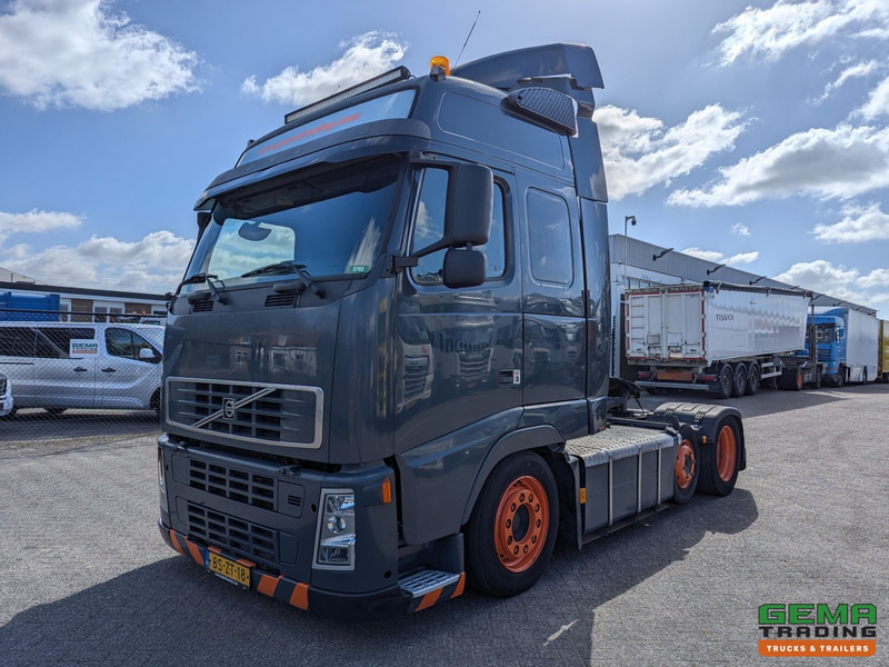 Volvo FH400 6x2 Globetrotter XL Euro5 - XLOW/Mega - Dubbele Tanks - Hefschotel - 08/2025APK - Tractor unit: picture 1 Volvo FH400 6x2 Globetrotter XL Euro5 - XLOW/Mega - Dubbele Tanks - Hefschotel - 08/2025APK - Tractor unit: picture 1