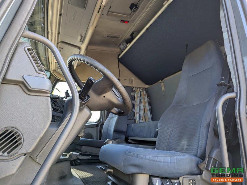 Volvo FH400 6x2 Globetrotter XL Euro5 - XLOW/Mega - Dubbele Tanks - Hefschotel - 08/2025APK - Tractor unit: picture 5 Volvo FH400 6x2 Globetrotter XL Euro5 - XLOW/Mega - Dubbele Tanks - Hefschotel - 08/2025APK - Tractor unit: picture 5