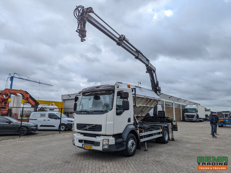 Volvo FL240 4x2 Dagcab Euro5 - 2 Zijdige Kipper + Kraan Hiab 088ES-3 HIDUO - RadioGrafisch - 39.900KM! - 11/2025APK - Tipper, Crane truck: picture 1 Volvo FL240 4x2 Dagcab Euro5 - 2 Zijdige Kipper + Kraan Hiab 088ES-3 HIDUO - RadioGrafisch - 39.900KM! - 11/2025APK - Tipper, Crane truck: picture 1