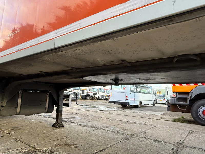 Chereau Frigo Carier Vector 1850 3 axle 7CM Side H2.60 - Refrigerator semi-trailer: picture 4 Chereau Frigo Carier Vector 1850 3 axle 7CM Side H2.60 - Refrigerator semi-trailer: picture 4