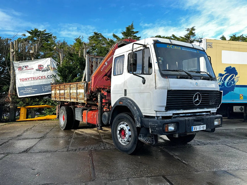 Mercedes-Benz SK 1935 V8 4X2 Tipper Spring/Spring AMCO V825 9T Crane - Tipper, Crane truck: picture 1 Mercedes-Benz SK 1935 V8 4X2 Tipper Spring/Spring AMCO V825 9T Crane - Tipper, Crane truck: picture 1