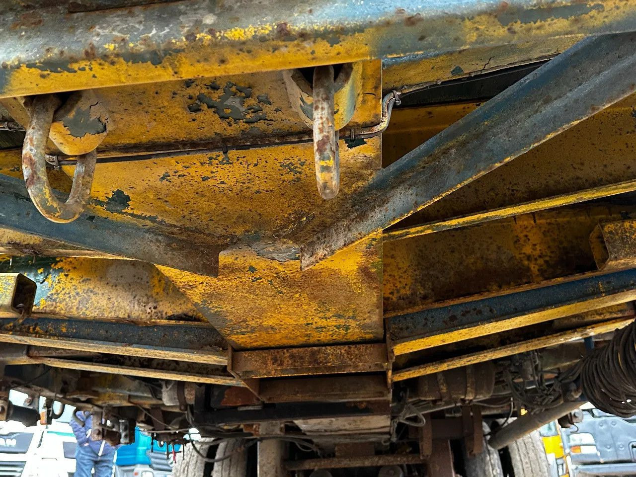 Nooteboom OSD-44 3 Axle lowloader Extandable 44Ton Nooteboom OSD-44 3 Axle lowloader Extandable 44Ton - Low loader semi-trailer: picture 5 Nooteboom OSD-44 3 Axle lowloader Extandable 44Ton Nooteboom OSD-44 3 Axle lowloader Extandable 44Ton - Low loader semi-trailer: picture 5