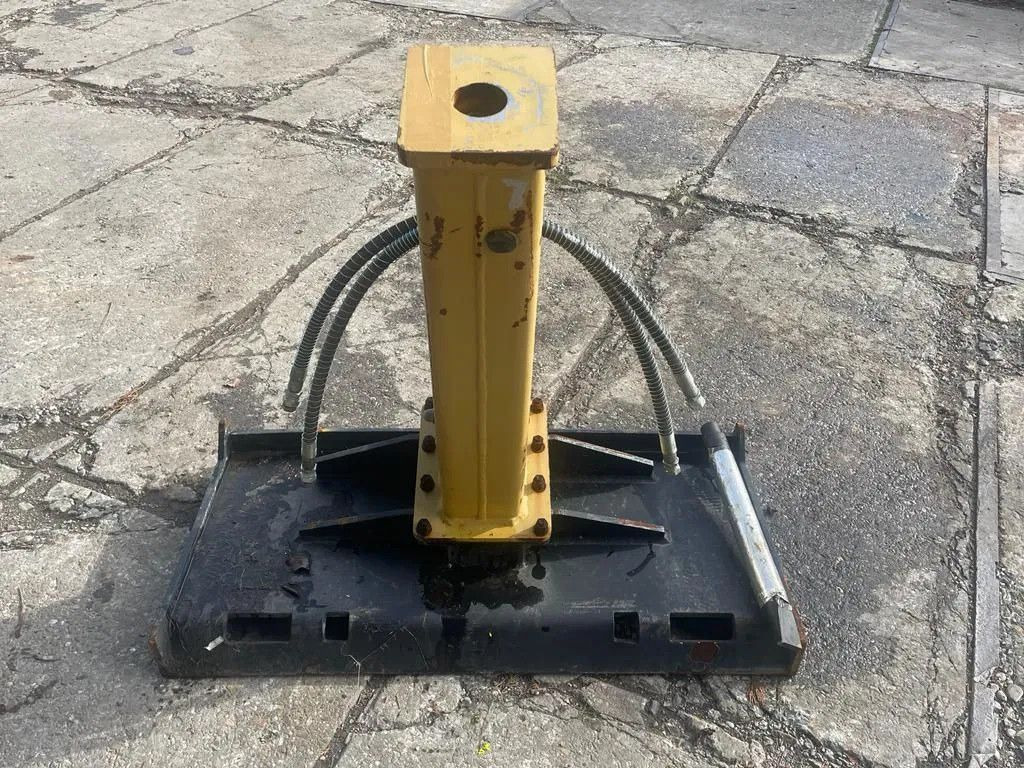 Soosan SB30 Hydraulic Breaker Skid steer Soosan SB30 Hydraulic Breaker Skid steer - Hydraulic hammer for Construction machinery: picture 4 Soosan SB30 Hydraulic Breaker Skid steer Soosan SB30 Hydraulic Breaker Skid steer - Hydraulic hammer for Construction machinery: picture 4