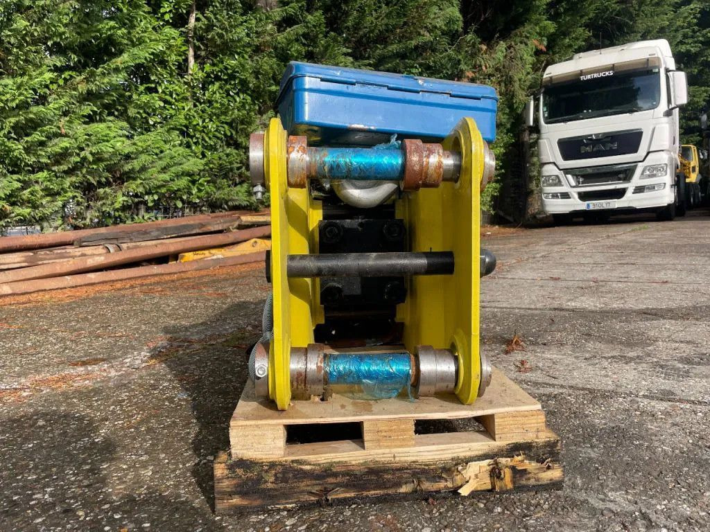 Soosan SB43 Hydraulic Breaker Soosan SB43 Hydraulic Breaker - Hydraulic hammer for Construction machinery: picture 5 Soosan SB43 Hydraulic Breaker Soosan SB43 Hydraulic Breaker - Hydraulic hammer for Construction machinery: picture 5
