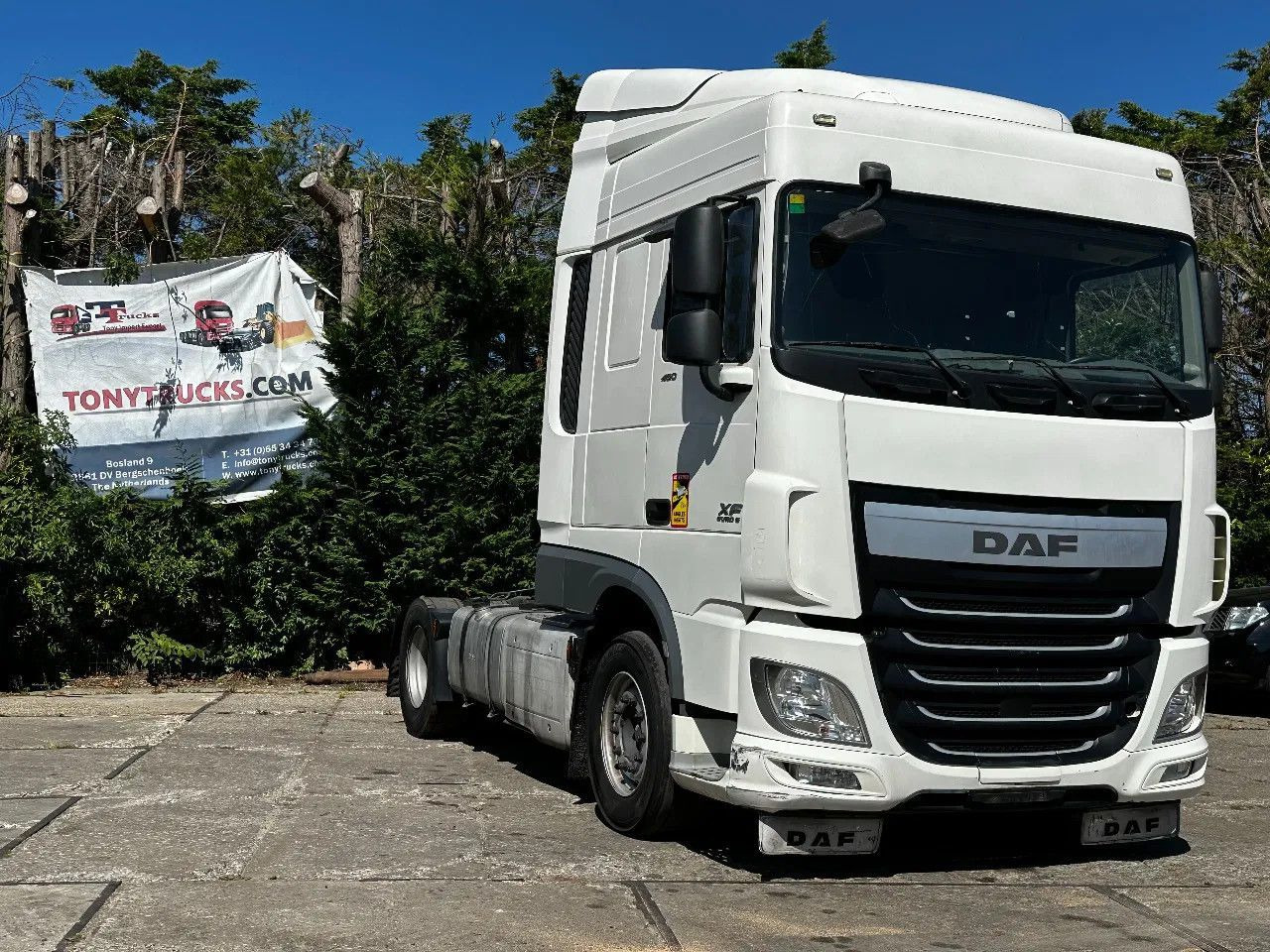 DAF XF 460 4X2 Tractor-unit Spring/Air ACC Retarder DAF XF 460 4X2 Tractor-unit Spring/Air ACC Retarder - Tractor unit: picture 1 DAF XF 460 4X2 Tractor-unit Spring/Air ACC Retarder DAF XF 460 4X2 Tractor-unit Spring/Air ACC Retarder - Tractor unit: picture 1