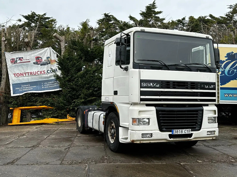 DAF XF 95.380 4X2 Tractor-unit Spring/Air ZF Manual Euro2 PTO - Tractor unit: picture 1 DAF XF 95.380 4X2 Tractor-unit Spring/Air ZF Manual Euro2 PTO - Tractor unit: picture 1
