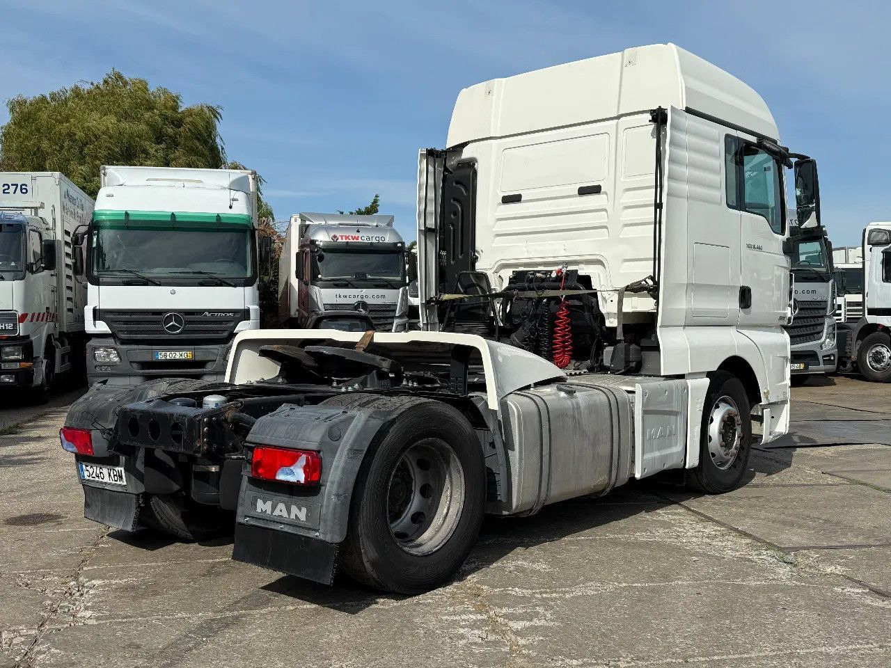 MAN TGX 18.460 4X2 ENGINE DEFECT Tractor-unit Spring - Tractor unit: picture 4 MAN TGX 18.460 4X2 ENGINE DEFECT Tractor-unit Spring - Tractor unit: picture 4