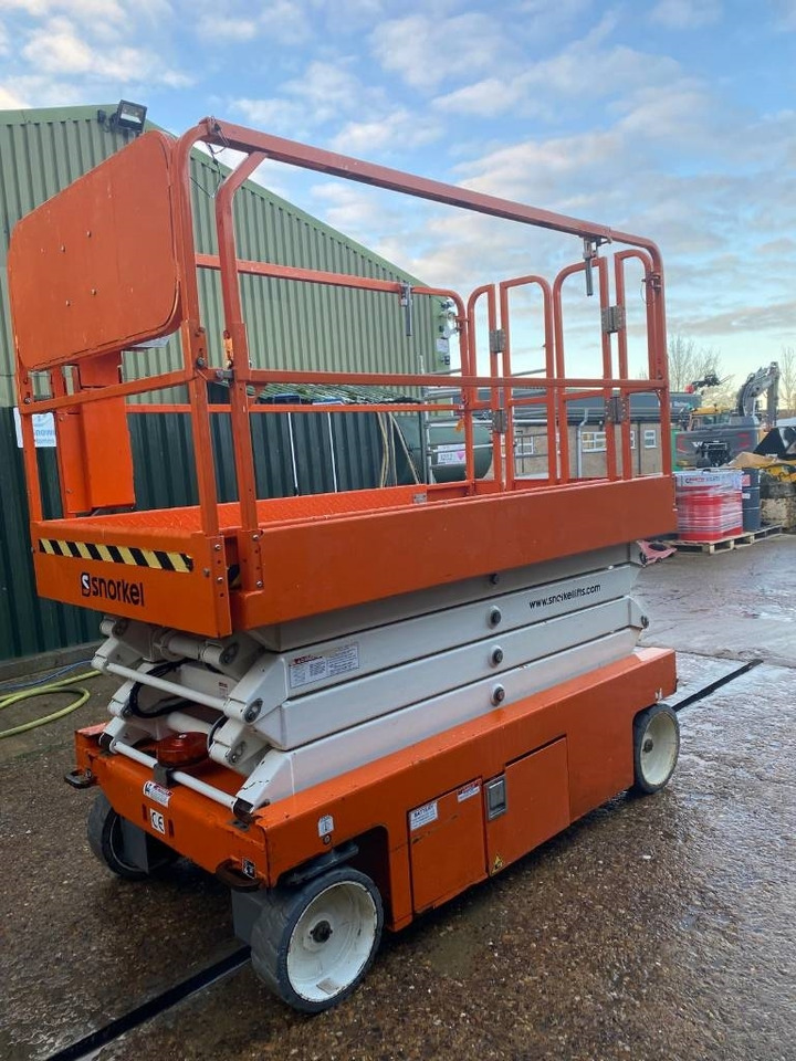 Snorkel S 4726 E - Scissor lift: picture 2 Snorkel S 4726 E - Scissor lift: picture 2