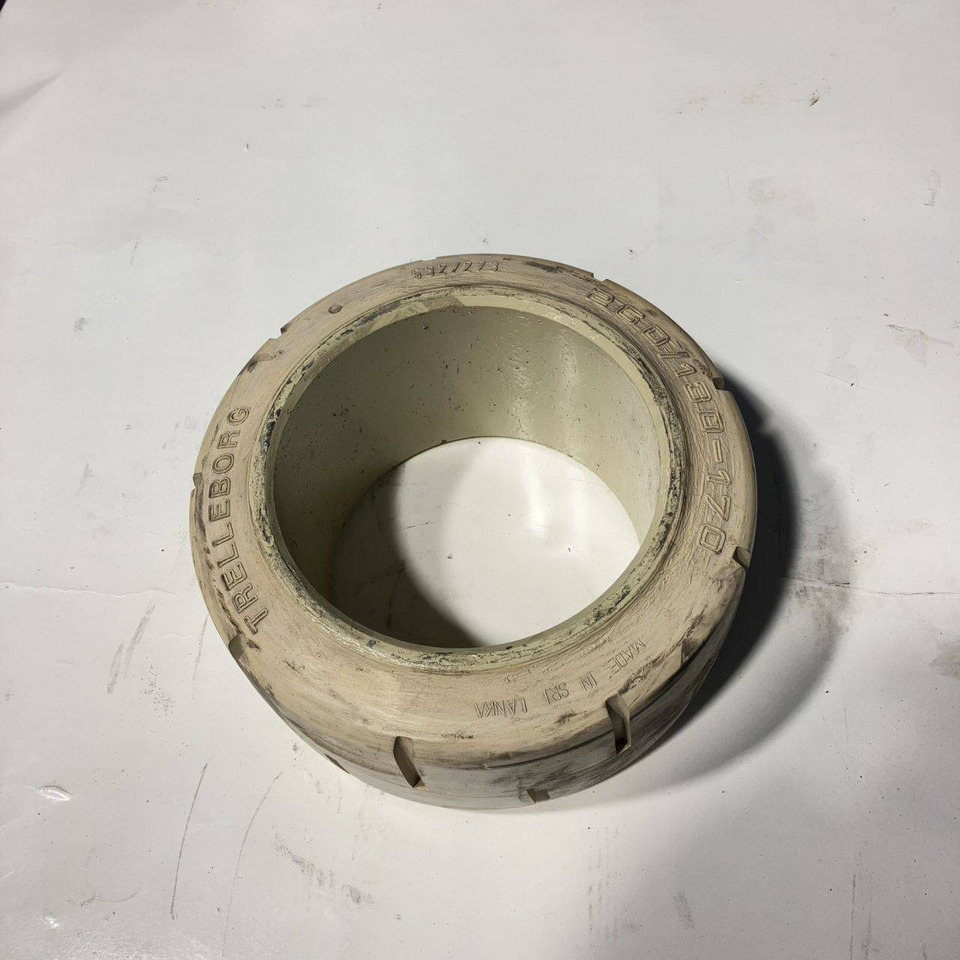 2X Trelleborg 260-130-170 NM tyres - Tire for Material handling equipment: picture 1 2X Trelleborg 260-130-170 NM tyres - Tire for Material handling equipment: picture 1