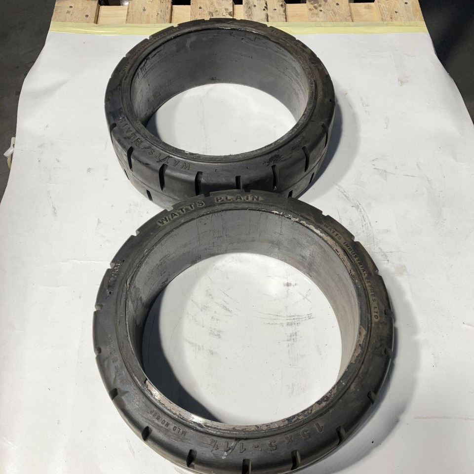 2X Watts 15x5x11 1/4 tyres - Tire for Material handling equipment: picture 3 2X Watts 15x5x11 1/4 tyres - Tire for Material handling equipment: picture 3