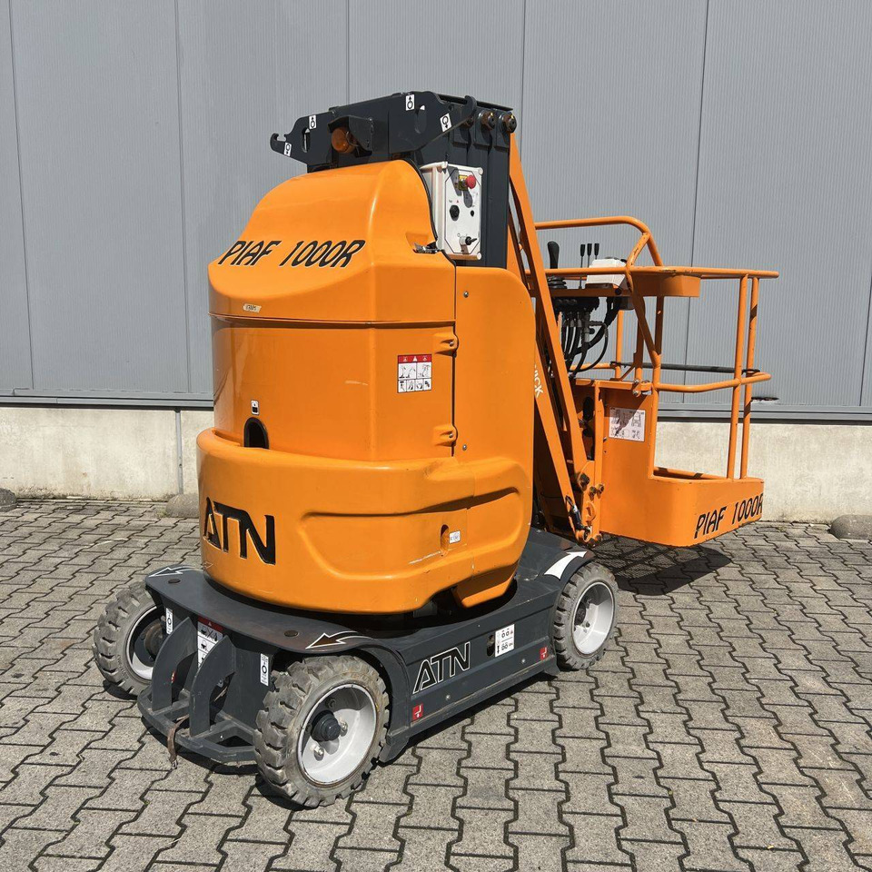 ATN Piaf 1000R - Vertical mast lift: picture 2 ATN Piaf 1000R - Vertical mast lift: picture 2