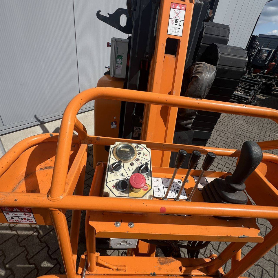 ATN Piaf 1000R - Vertical mast lift: picture 5 ATN Piaf 1000R - Vertical mast lift: picture 5