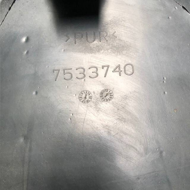 Arm rest right for Toyota BT - Body and exterior for Material handling equipment: picture 4 Arm rest right for Toyota BT - Body and exterior for Material handling equipment: picture 4