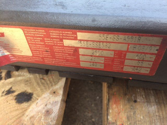 Cascade Sideshift for Atlet UNS / 140DTFURE 675 - Attachment for Material handling equipment: picture 3 Cascade Sideshift for Atlet UNS / 140DTFURE 675 - Attachment for Material handling equipment: picture 3