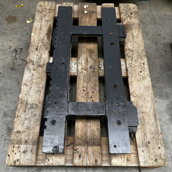 KAUP 2T103 Hook-on forkcarriage - Attachment for Material handling equipment: picture 5 KAUP 2T103 Hook-on forkcarriage - Attachment for Material handling equipment: picture 5