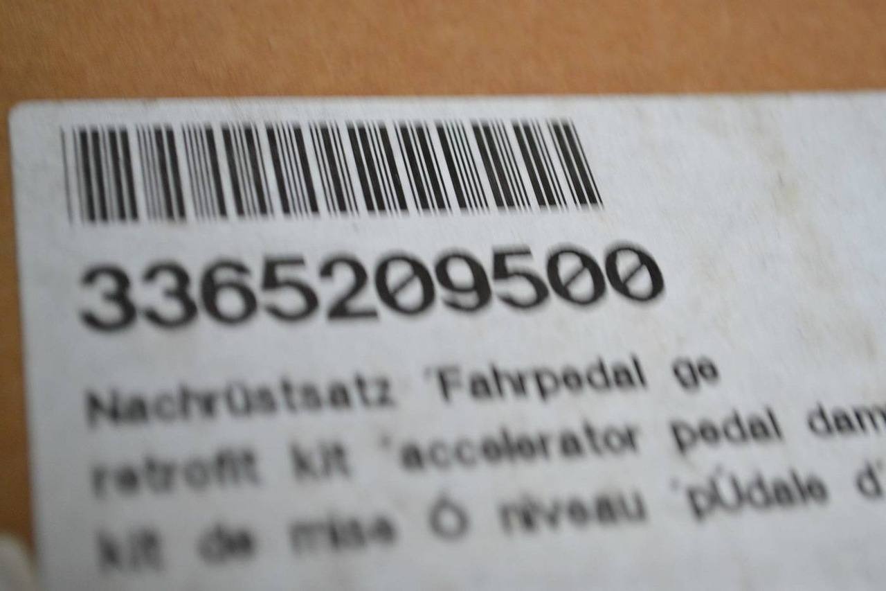 Bottom plate assy for Linde - Cab and interior for Material handling equipment: picture 3 Bottom plate assy for Linde - Cab and interior for Material handling equipment: picture 3