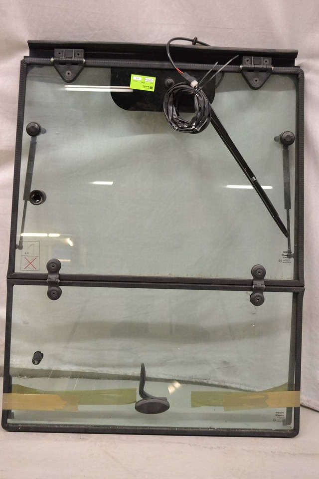 Canvas Cabin Nissan TX - Window and parts for Material handling equipment: picture 3 Canvas Cabin Nissan TX - Window and parts for Material handling equipment: picture 3