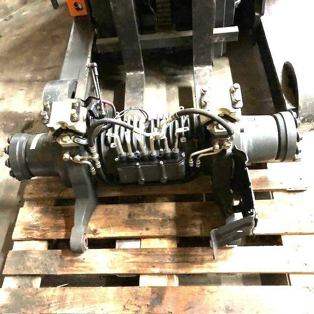 Complete Front axle for Linde E35L/ 387/ - Front axle for Material handling equipment: picture 1 Complete Front axle for Linde E35L/ 387/ - Front axle for Material handling equipment: picture 1