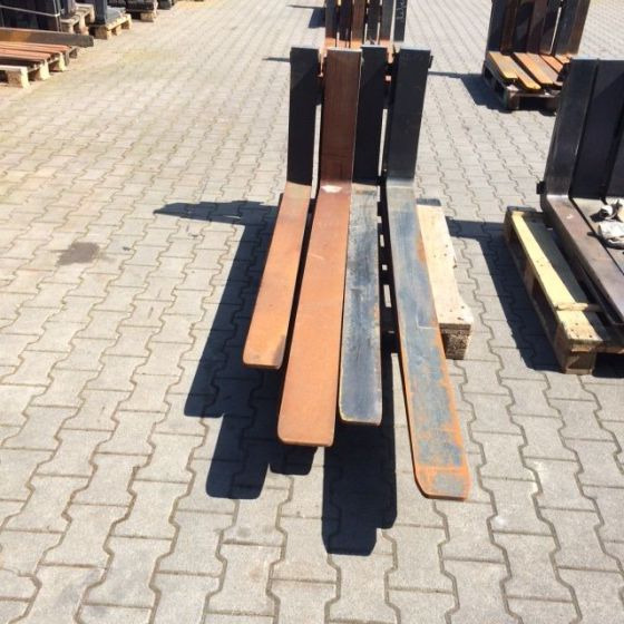 Forks 120x50x1800, FEM3A - Forks for Material handling equipment: picture 1 Forks 120x50x1800, FEM3A - Forks for Material handling equipment: picture 1