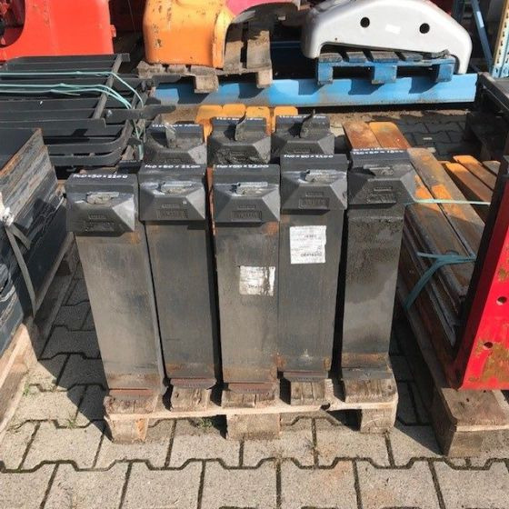 Forks 140x50x2200/FEM3A - Forks for Material handling equipment: picture 2 Forks 140x50x2200/FEM3A - Forks for Material handling equipment: picture 2