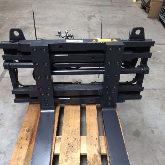 Kaup Fork positioner with separate sideshift - Clamp for Material handling equipment: picture 2 Kaup Fork positioner with separate sideshift - Clamp for Material handling equipment: picture 2