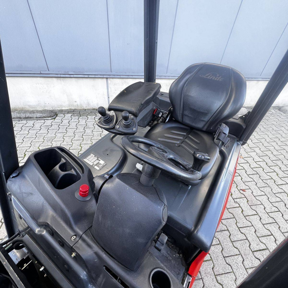 Linde E16 (386) - Electric forklift: picture 3 Linde E16 (386) - Electric forklift: picture 3