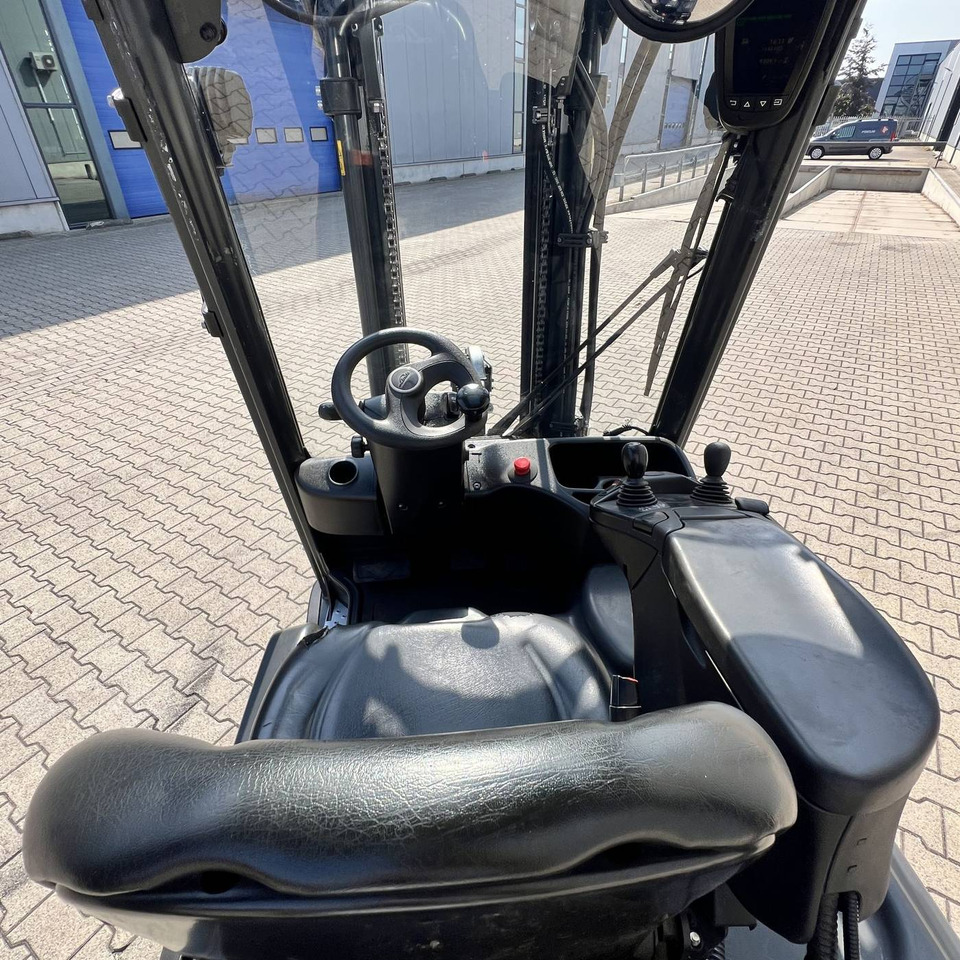 Linde E18PH (386-02) EVO - Electric forklift: picture 5 Linde E18PH (386-02) EVO - Electric forklift: picture 5