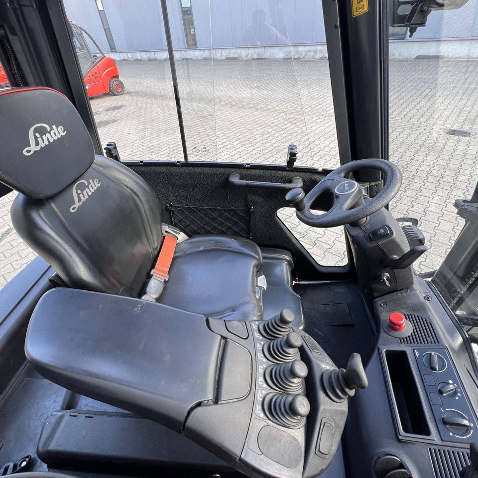 Linde E20PL (386-02) EVO - Electric forklift: picture 3 Linde E20PL (386-02) EVO - Electric forklift: picture 3