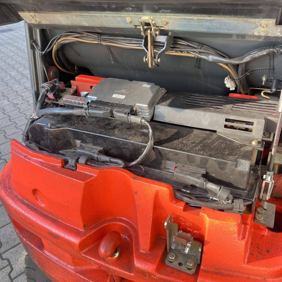 Electric forklift Linde E25S (336-03): picture 13